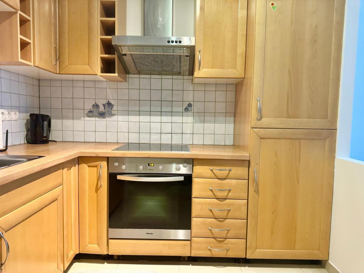90 M2 Maisonette With Free Parking Apartament *